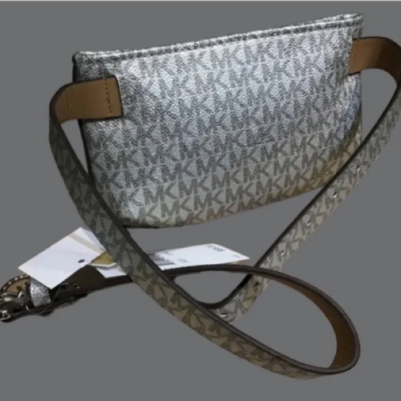 🔸NWT🔸Michael Kors Adjustable Waist belt Bag- silver/grey size S/M - Picture 9 of 15